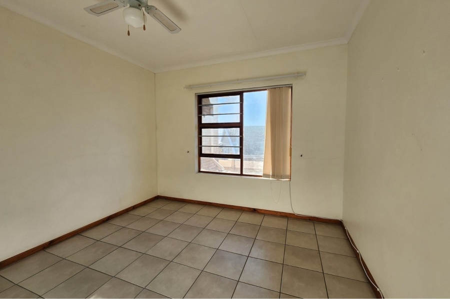 3 Bedroom Property for Sale in Wavecrest Eastern Cape